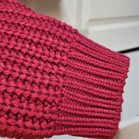 Torrid Raspberry bow back sweater - Picture 5 of 7